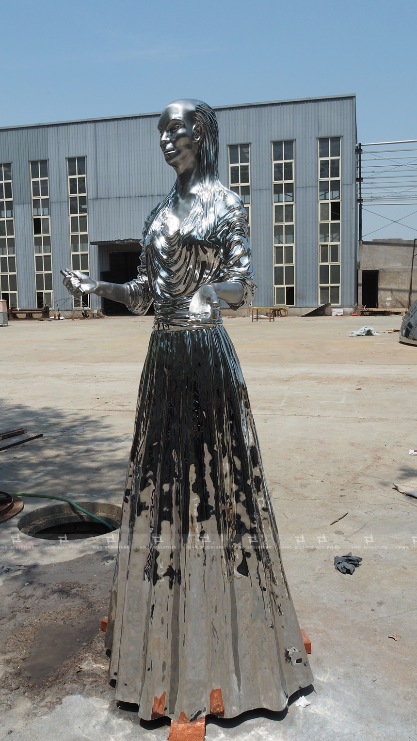 casted-stainless-steel-sculpture-artwork-contemporary-artist.JPG