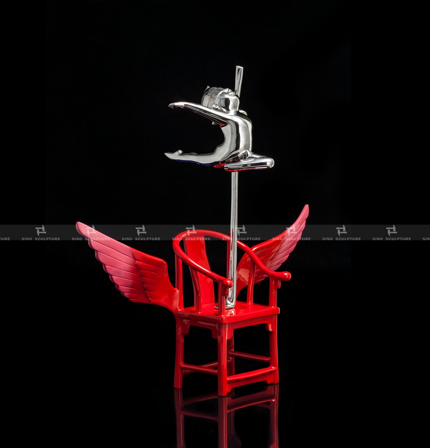 P98 - 红椅子 The Red Chair H67 x W70 x D20cm - 黑底_副本.jpg