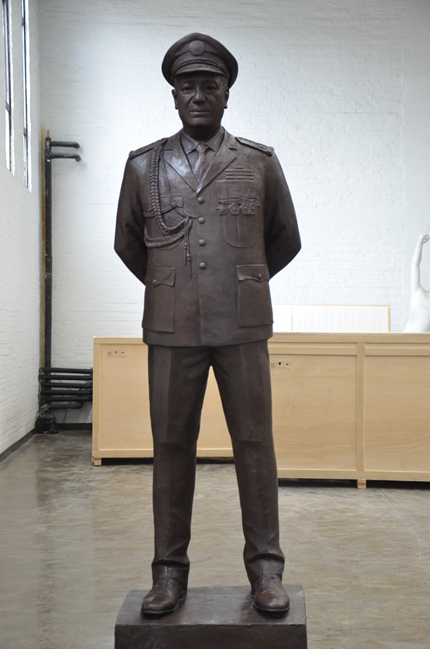 casting-bronze-statue-army-general-statue.jpg