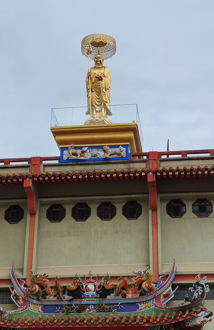 Gold leaf  Buddha statue Kong Meng San Phor Kark See Monastery Singapore 