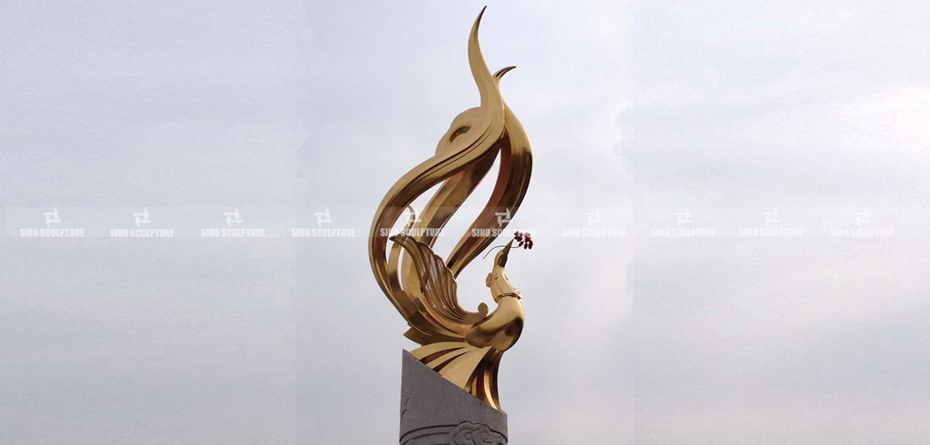 gold leaf Phoenix sculpture