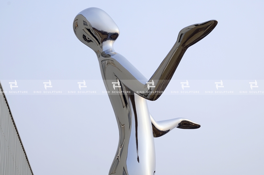 Mirror-Polished-Stainless-Steel-Harmony-Sculpture 