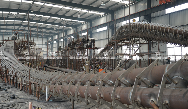 Main structure fabrication of stainless steel spiral sculpture