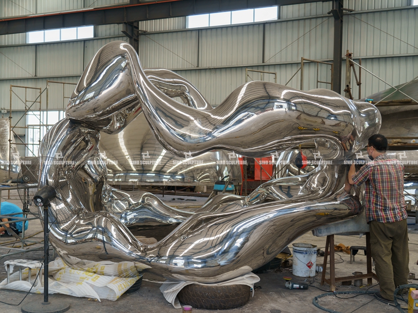 Mirror-Polishing-Stainless-Steel-Symbol-Sculpture-Mirror-Polishing-Surface-Treatment