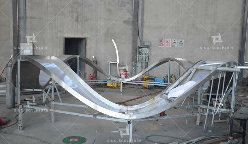 Painted-Stainless-Steel-Sculpture-Structures-Fabrication
